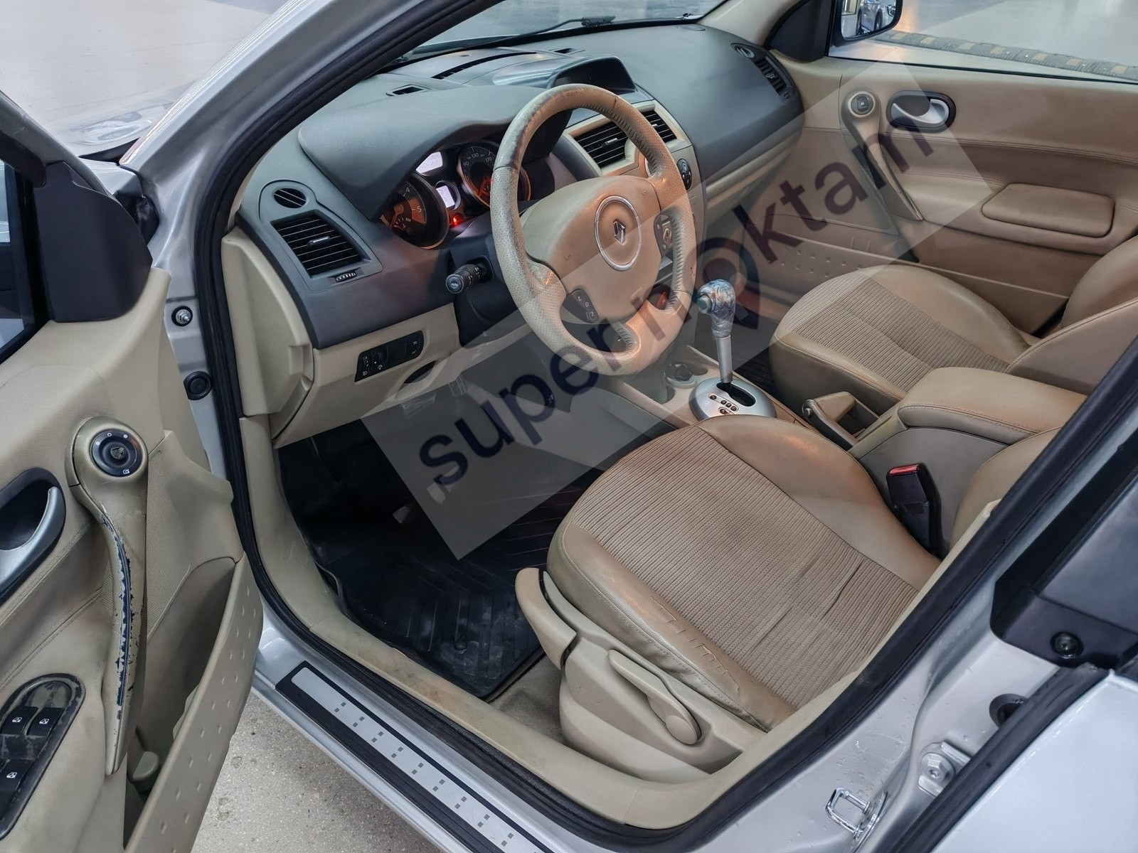 DİZEL OTOMATİK MEGANE 2 SEDAN PRİVİLEGE